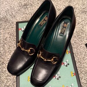 Gucci Black Leather Loafers with Gold Horsebit